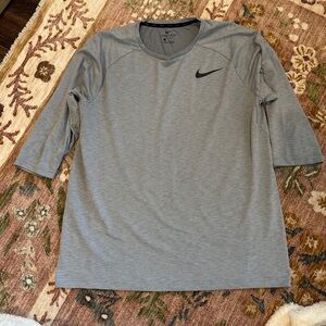 Nike Men's 3/4 Long Sleeve Gray Dri-Fit Tee